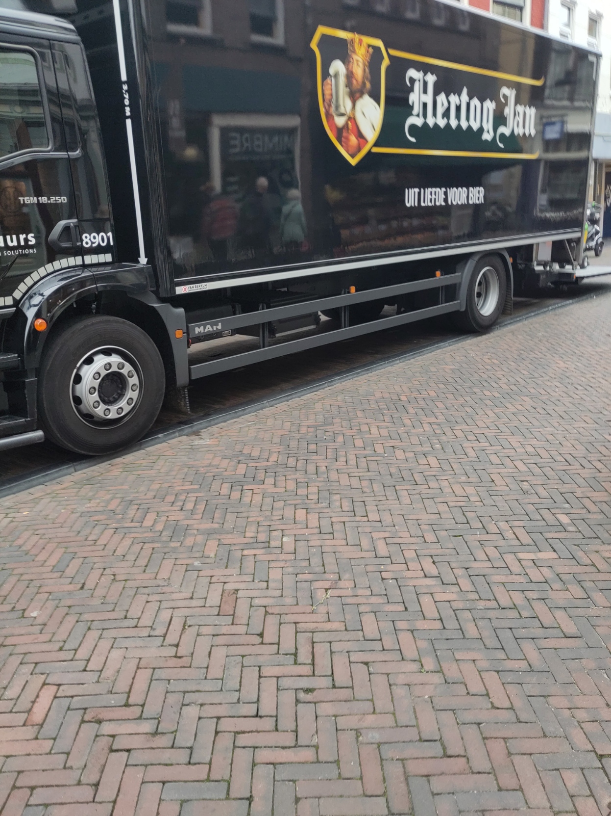 A truck with the Hertog Jan logo on it